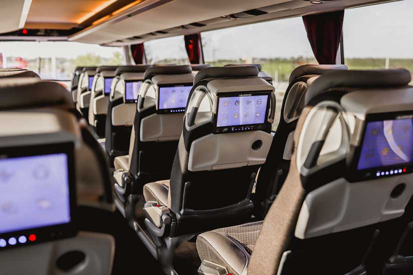 Автобус компании Begoo